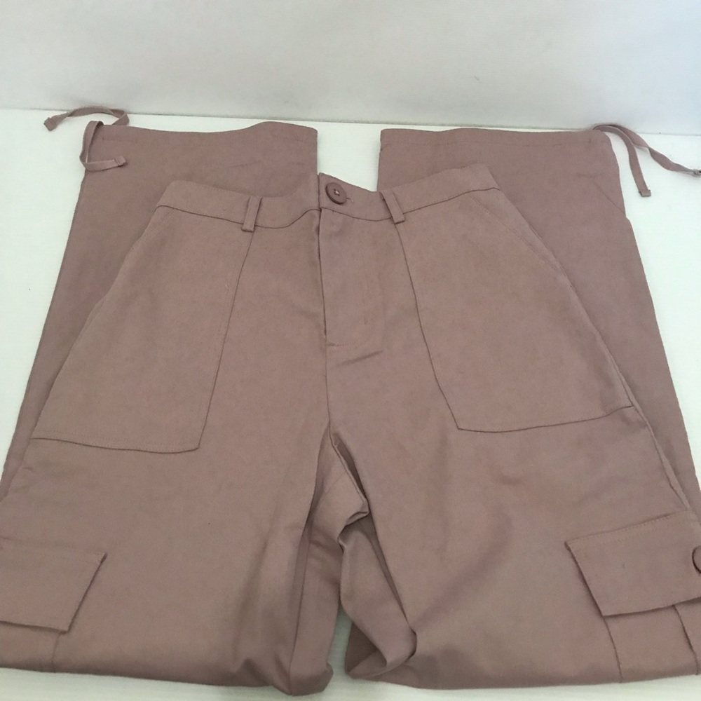NWT Lepunuo Pink Cargo Pants Size M